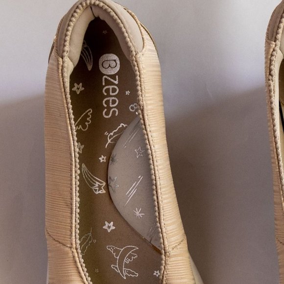 Beige Women's Shoes - Picture 12 of 13